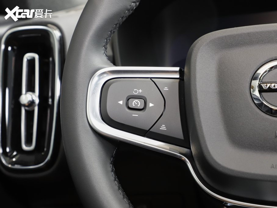 2024֠XC40 B4 hOҹڰ