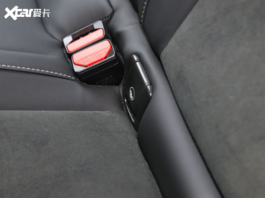 2024֠XC40 B4 hOҹڰ