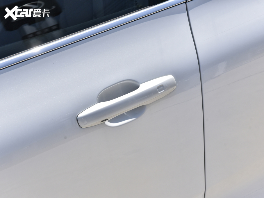 2024֠XC60Դ T8 ʽτ (q) Lm(x) źA 