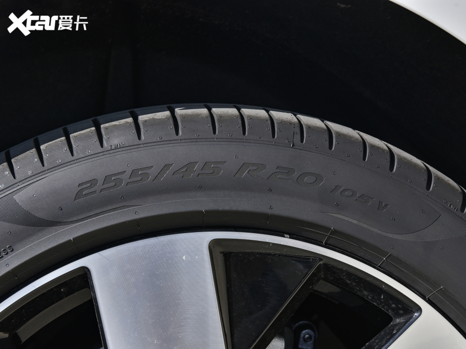 2024֠XC60Դ T8 ʽτ  Lm źA 