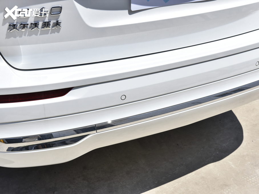 2024֠XC60Դ T8 ʽτ (q) Lm(x) źA 