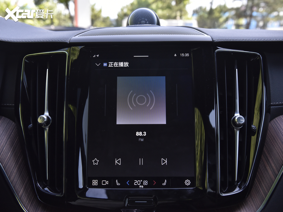 2024֠XC60Դ T8 ʽτ (q) Lm(x) źA 