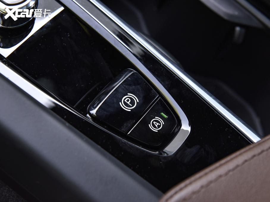 2024֠XC60Դ T8 ʽτ  Lm źA 