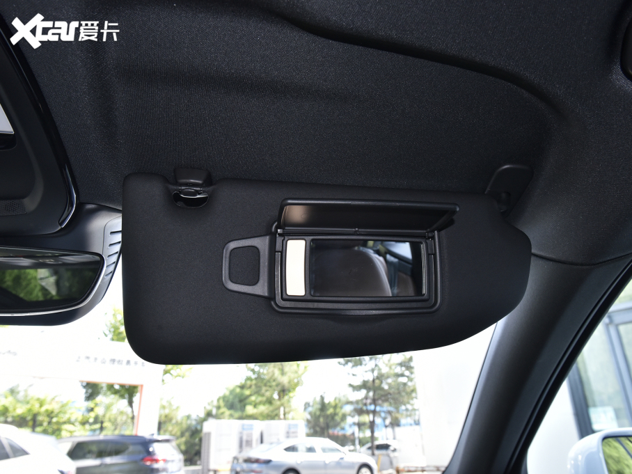 2024֠XC60Դ T8 ʽτ(dng) (q) L(zhng)m(x) źA 