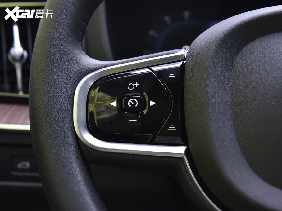 2024֠XC60Դ T8 ʽτ  Lm źA 