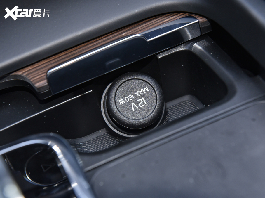 2024֠XC60Դ T8 ʽτ  Lm źA 