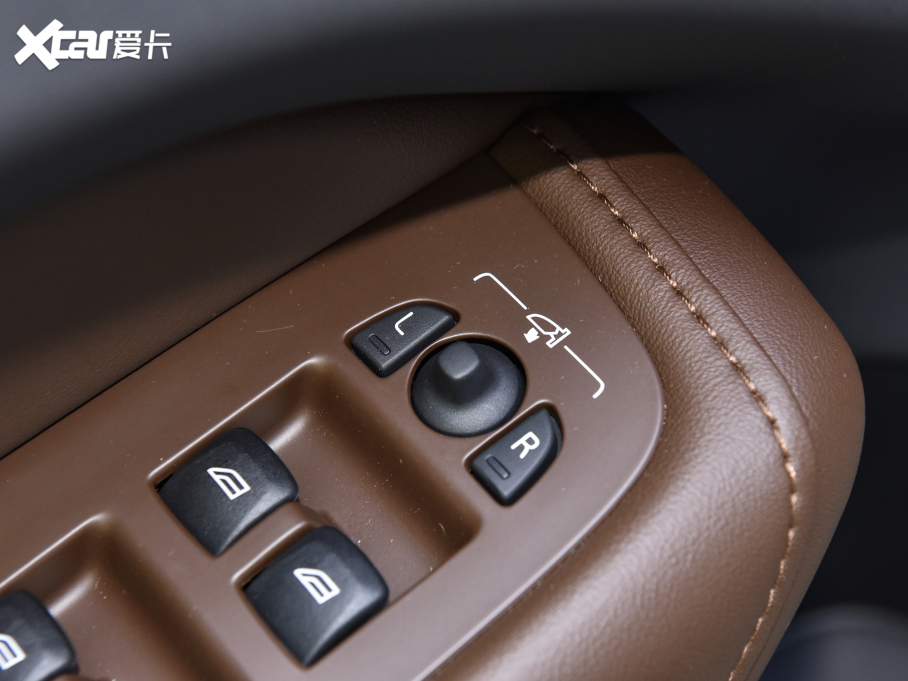 2024֠XC60Դ T8 ʽτ  Lm źA 