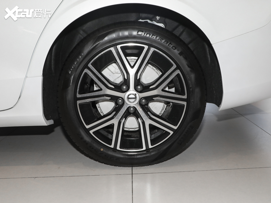 2025���֠���S60 B4 ���ݺ��A��