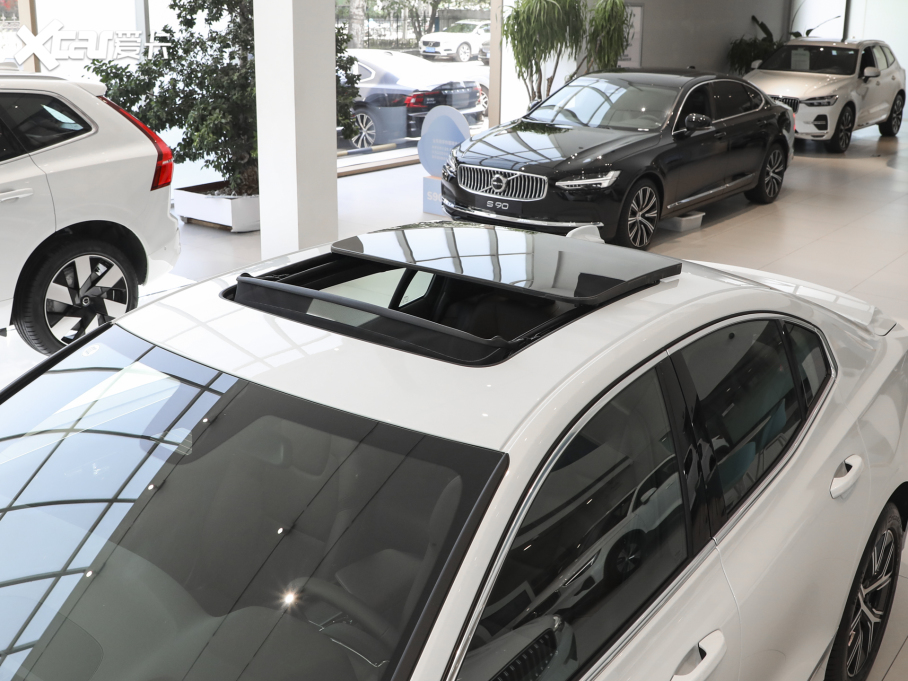 2025���֠���S60 B4 ���ݺ��A��