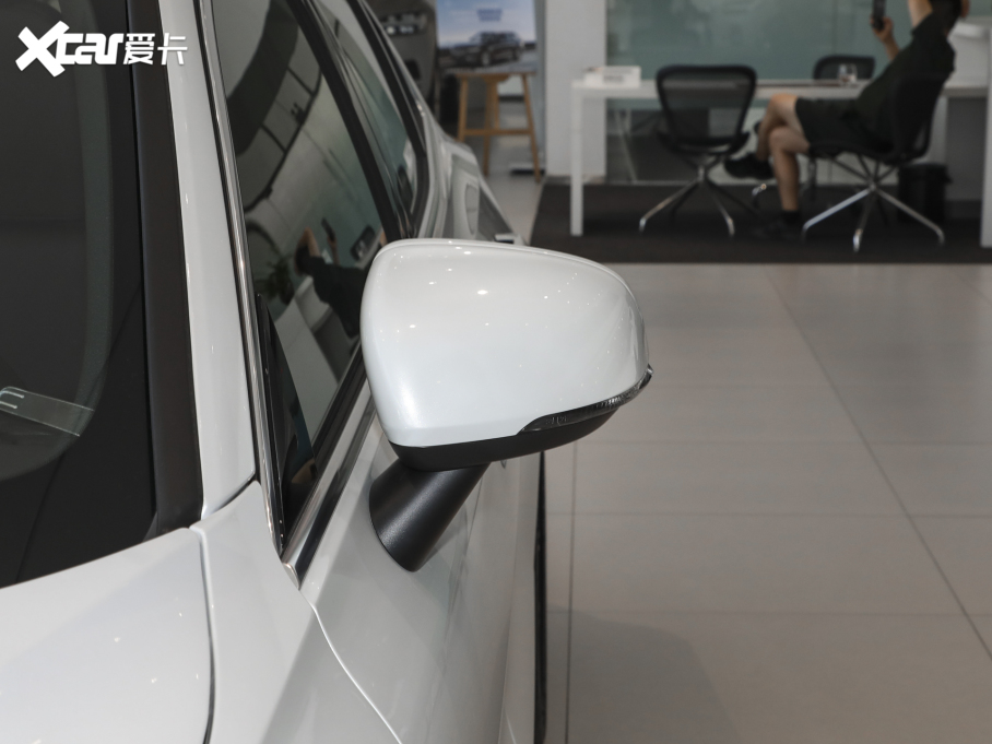 2025���֠���S60 B4 ���ݺ��A��