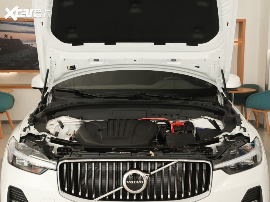 2025֠XC60 B5 ݺA
