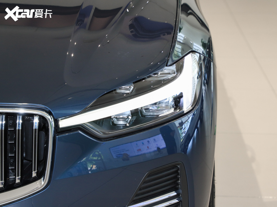 2025���֠���XC60 B5 ������ݺ��A��