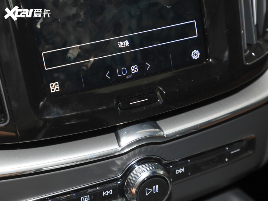 2025���֠���XC60 B5 ������ݺ��A��