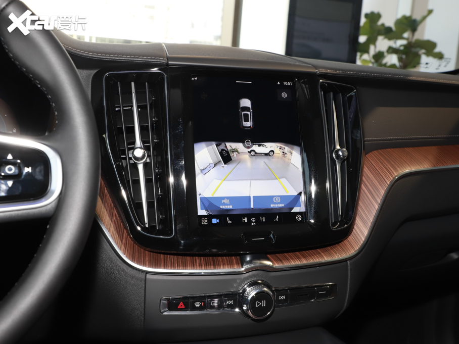 2025���֠���XC60����Դ ���ʽ��τ��� ���h���A�� 