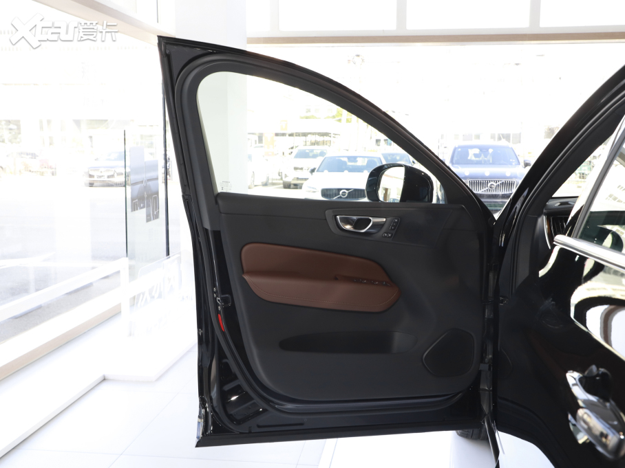 2025���֠���XC60����Դ ���ʽ��τ��� ���h���A�� 