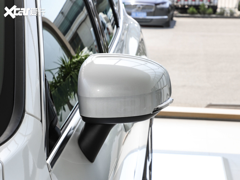 2025���֠���XC60����Դ ���ʽ��τ��� ���ź��A�� 