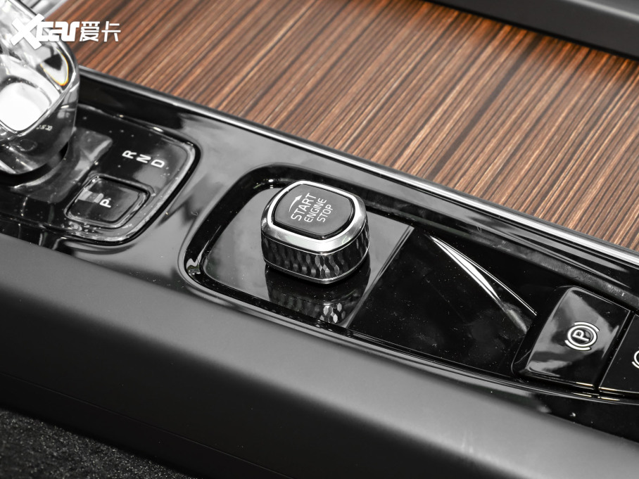 2025֠XC60Դ ʽτ źA 