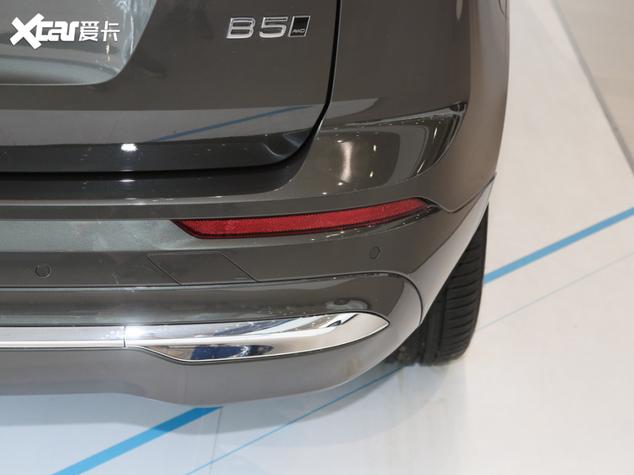 2023���֠���XC60 B5 ������ݺ��A��