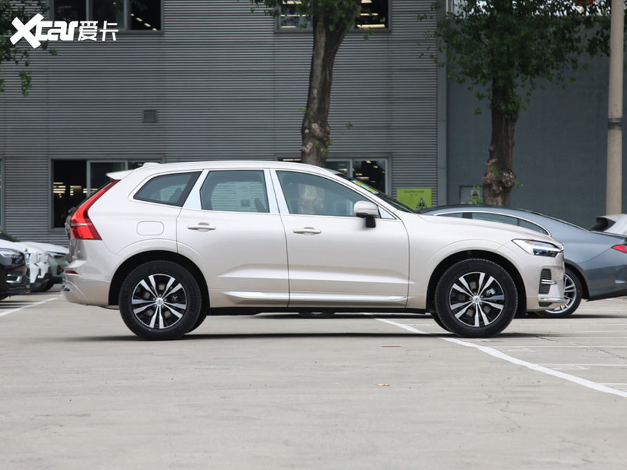 2023���֠���XC60 B5 ������ݺ��A��