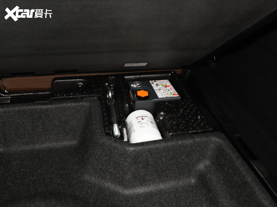 2024���֠���XC60 B5 ������ݺ��A��