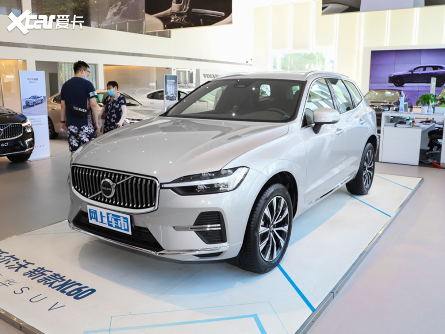 2023���֠���XC60 B5 ������h���A��