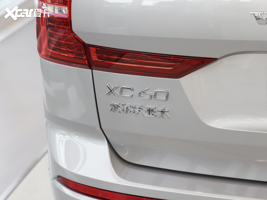 2023֠XC60 B5 hA