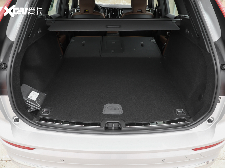 2023���֠���XC60 B5 ���(q��)���h(yu��n)���A��