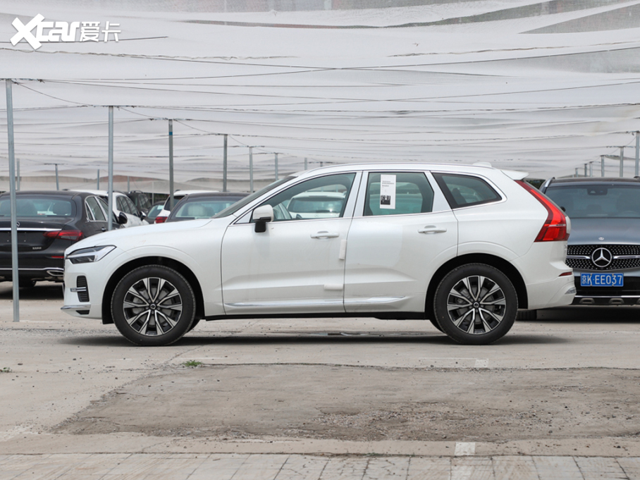 2023֠XC60 B5 hA