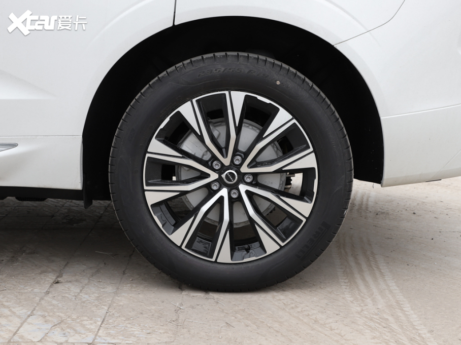 2024���֠���XC60 B5 ���(q��)���h(yu��n)���A��