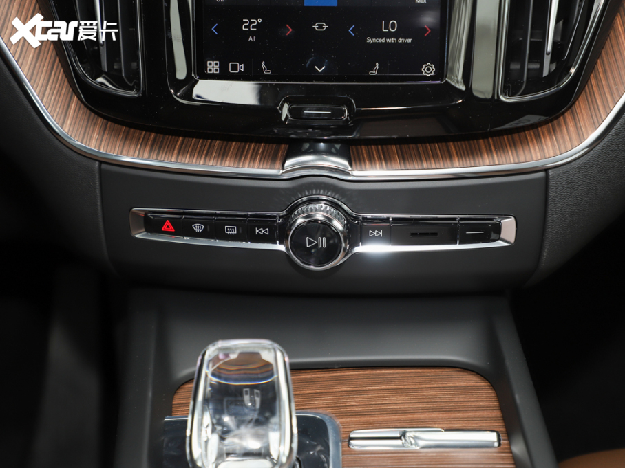 2023���֠���XC60 B5 ���(q��)���h(yu��n)���A��