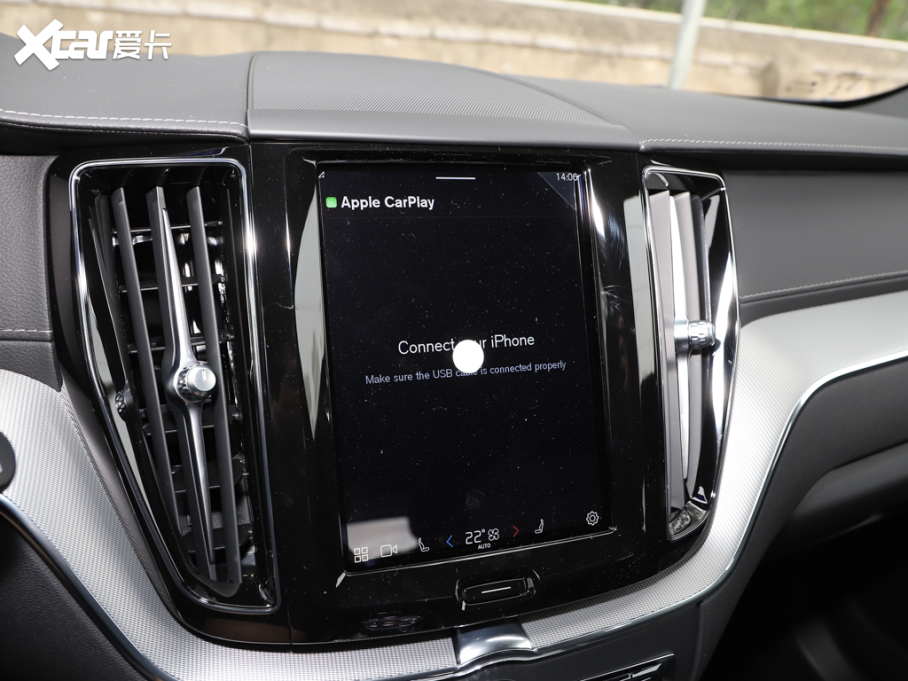 2023���֠���XC60 B5 ���{����