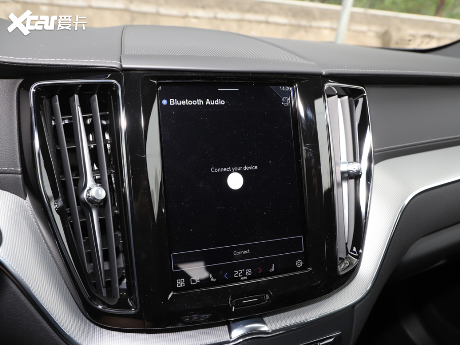 2023���֠���XC60 B5 ���{����