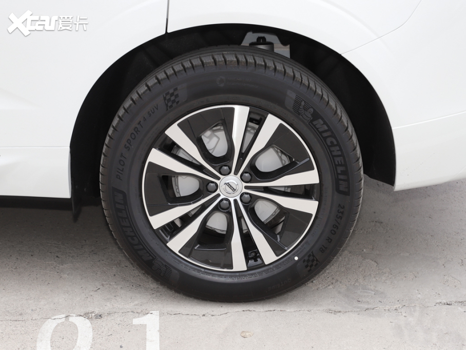 2023���֠���XC60 B5 ������ݺ��A��