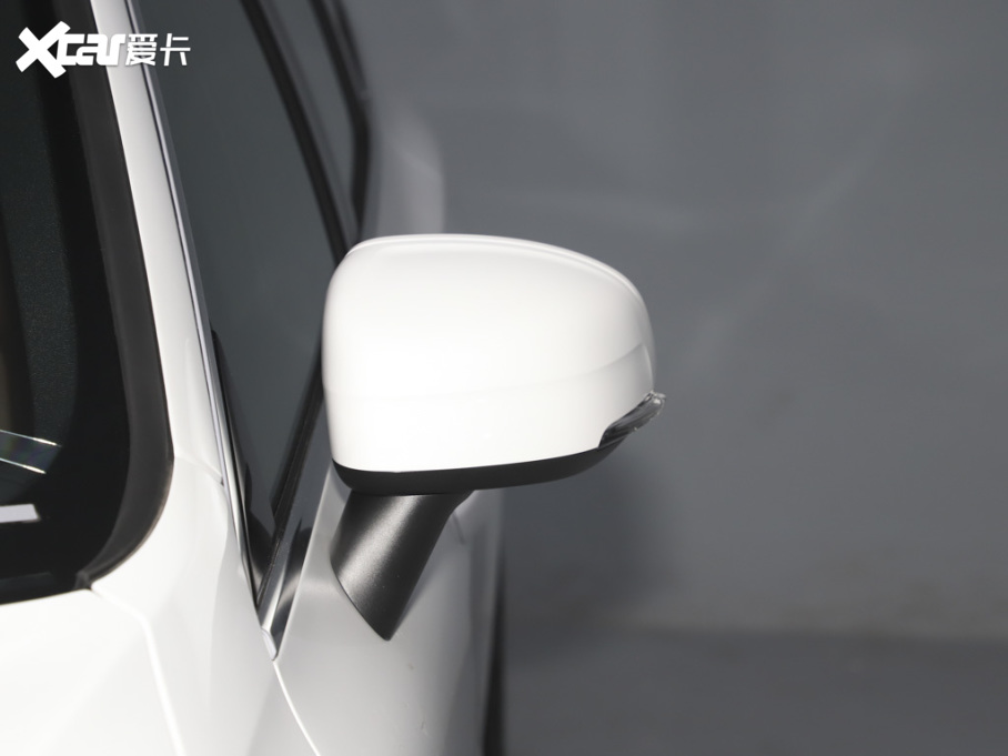 2023���֠���XC60 B5 ������ݺ��A��