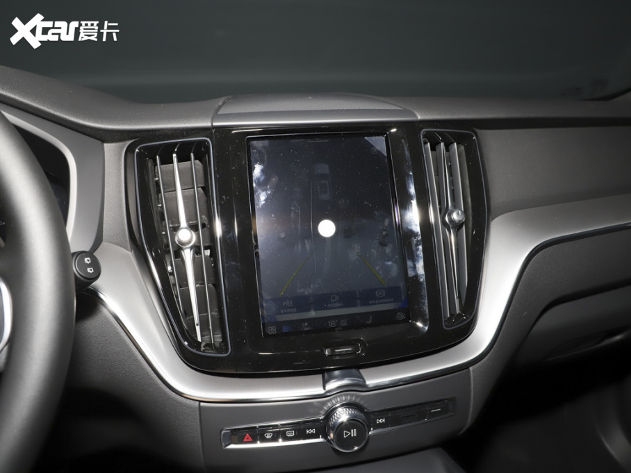 2023���֠���XC60 B5 ������ݺ��A��