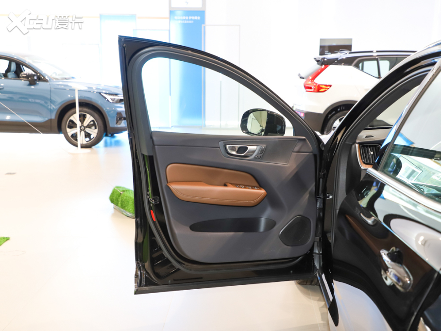 2023���֠���XC60 B5 ���(q��)���h(yu��n)���A��