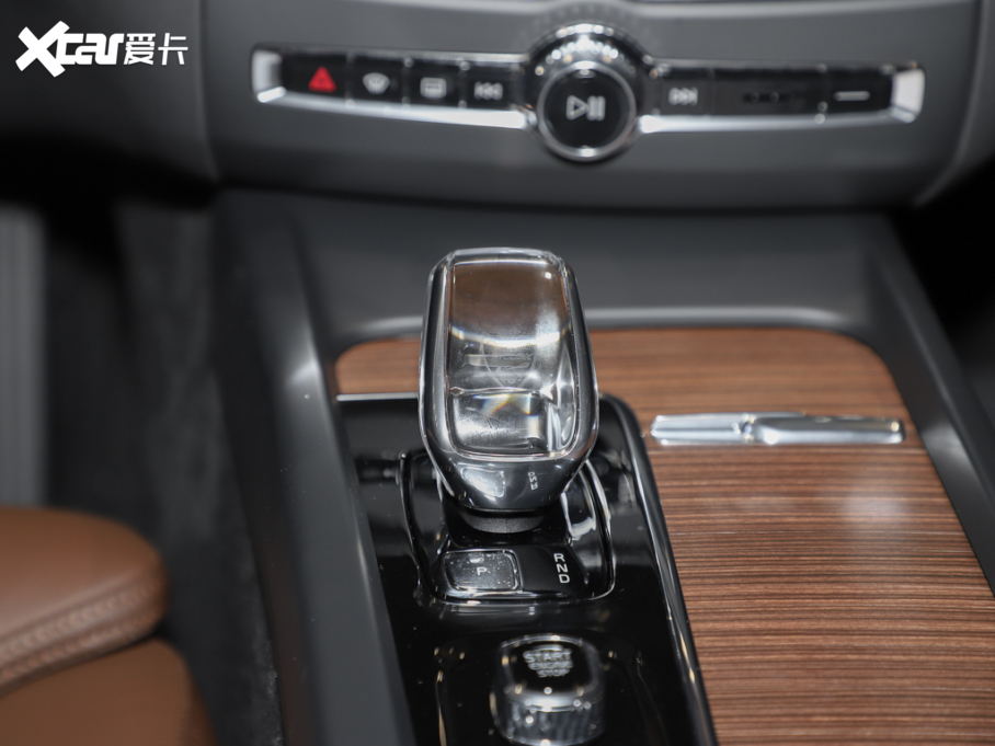 2024֠XC60 B5 (q)h(yun)A