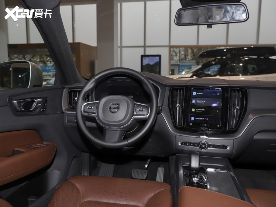 2023���֠���XC60 B5 ���(q��)���ݺ��A��