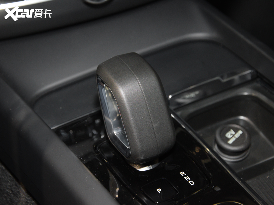 2023���֠���XC60 B5 ������ݺ��A��