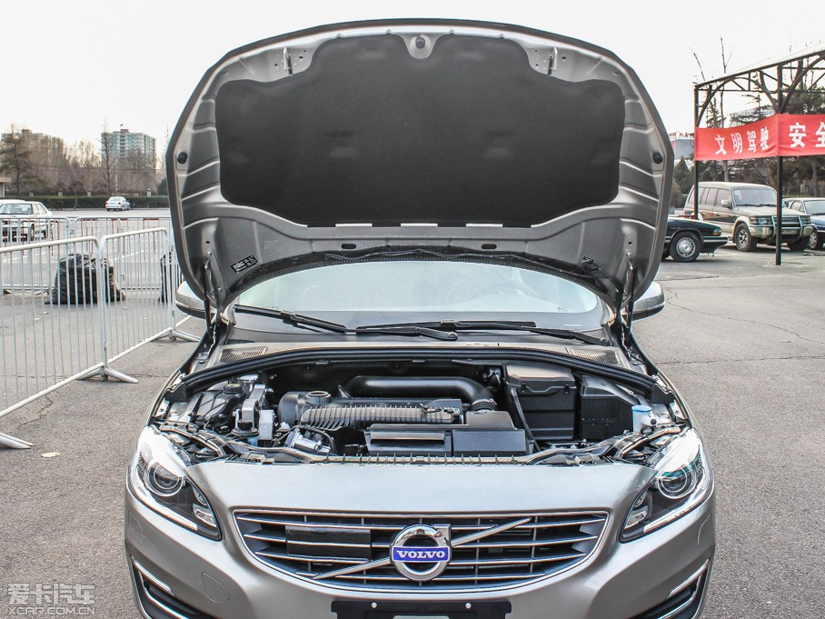 2014֠S60 L 2.0T T5Խ