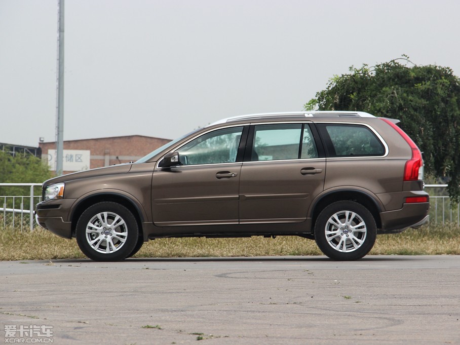 2014֠XC Classic 2.5T T5 A