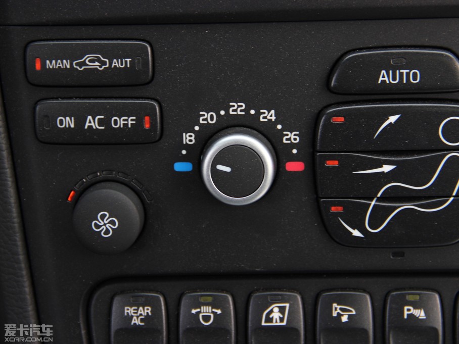 2014֠XC Classic 2.5T T5 A