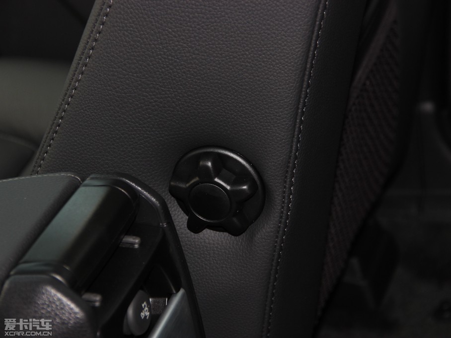 2014֠XC Classic 2.5T T5 A