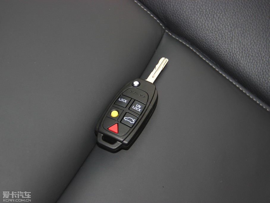 2014֠XC Classic 2.5T T5 A