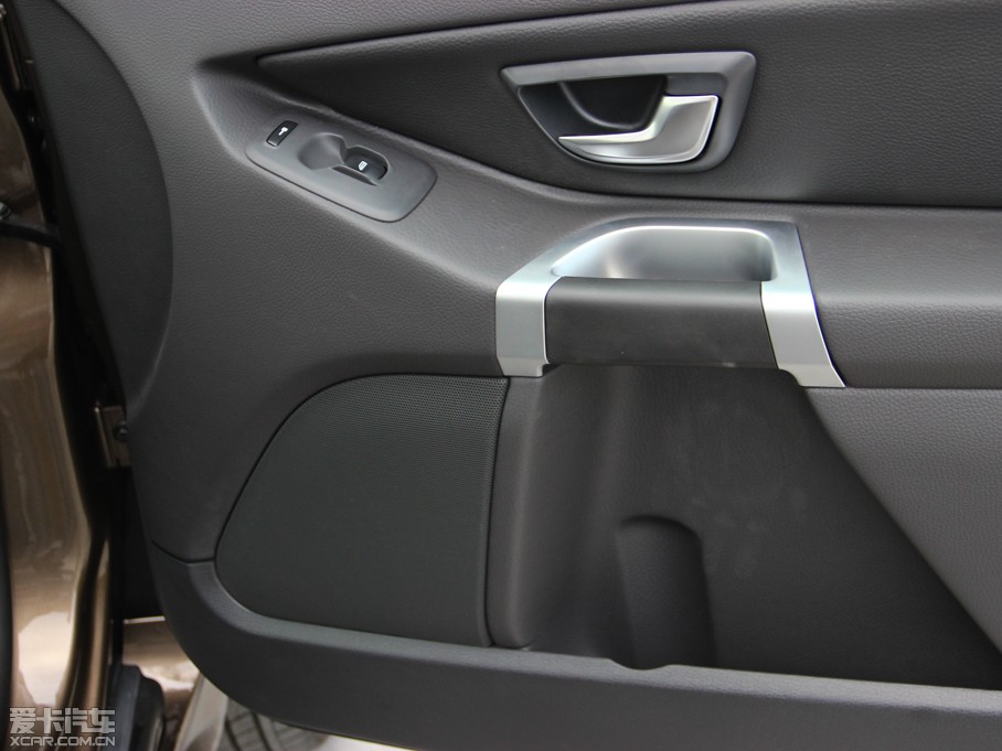 2014֠XC Classic 2.5T T5 A