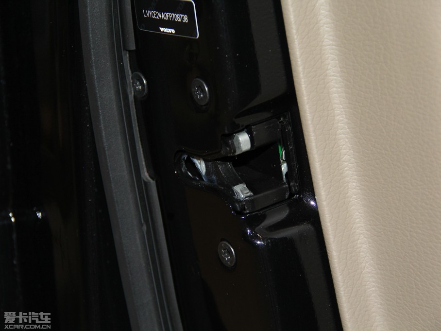 2014֠XC Classic 2.5T T5 A