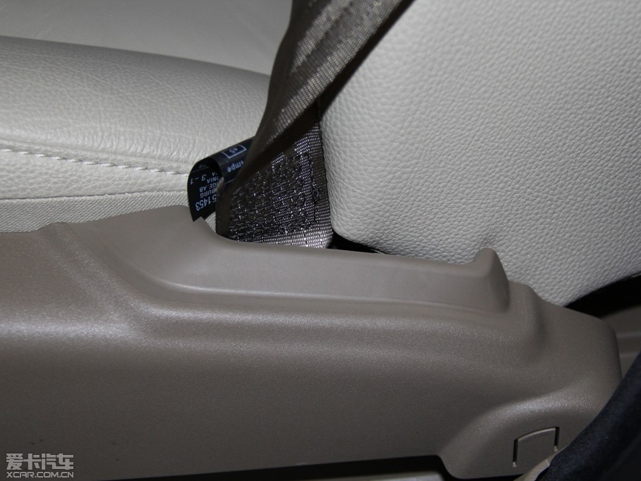 2014֠XC Classic 2.5T T5 A