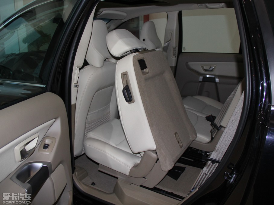 2014֠XC Classic 2.5T T5 A