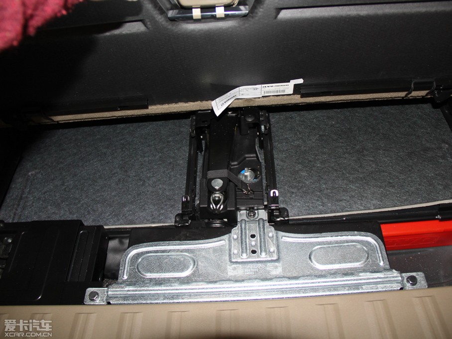 2014֠XC Classic 2.5T T5 A