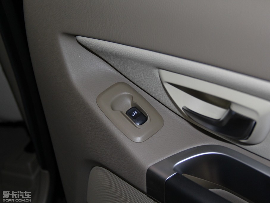 2014֠XC Classic 2.5T T5 A